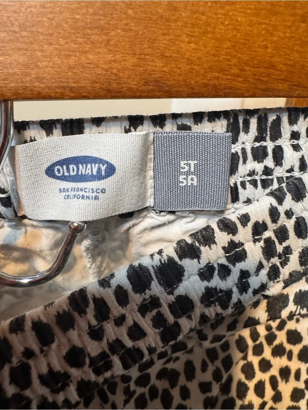 Old Navy Black and White Leopard Print Girls' Shorts